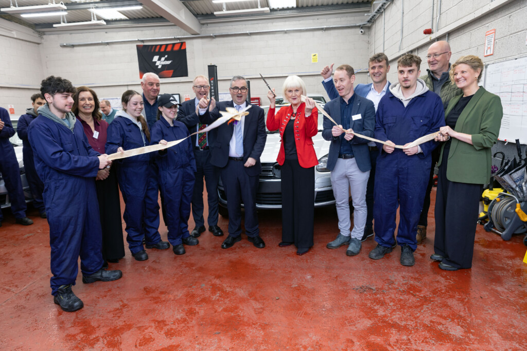 Marian Harkin, Minister of State at the Department of Further and Higher Education, Research, Innovation and Science, cutting the ribbon to officially open the new car-maintenance training facility at Sligo Community Training Centre, part of Mayo, Sligo and Leitrim Education and Training Board.